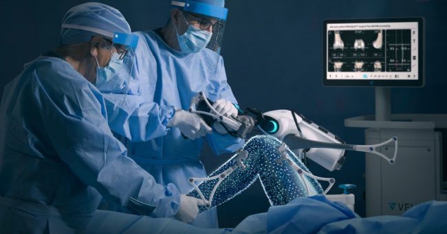 Ortopedici al lavoro con il robot Velys - INI Grottaferrata